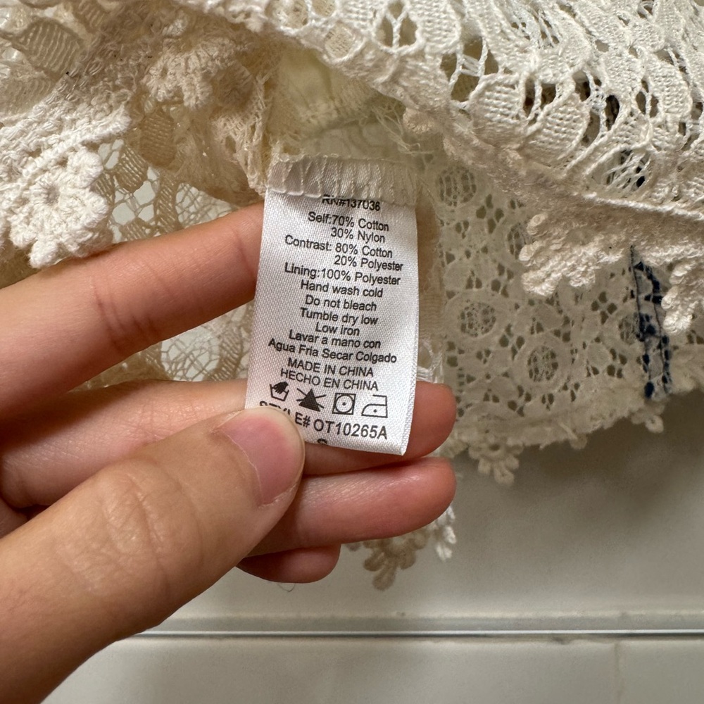 Paper Crane White Lace Camisole with Blue Trim - Picture 6 of 6